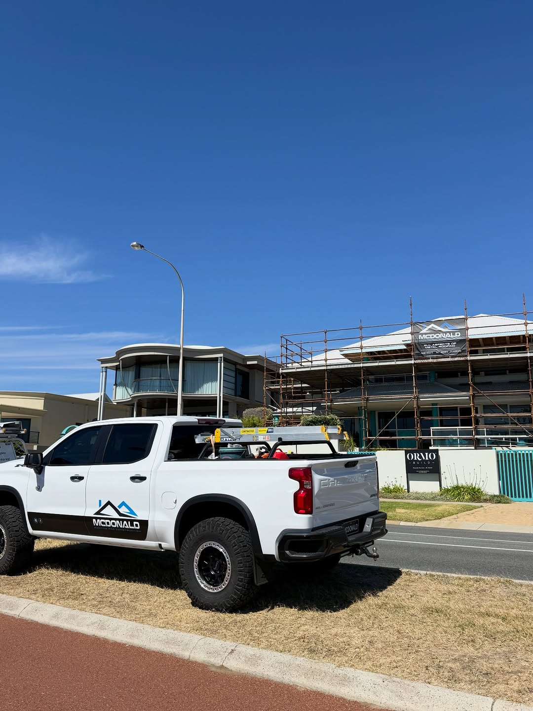 New COLORBOND® steel roof beginning on a Watermans Bay project alongside ORMO Build